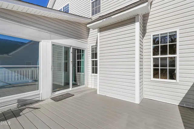 $415,000 | 138 River Knoll Drive, Clayton, NC 27527