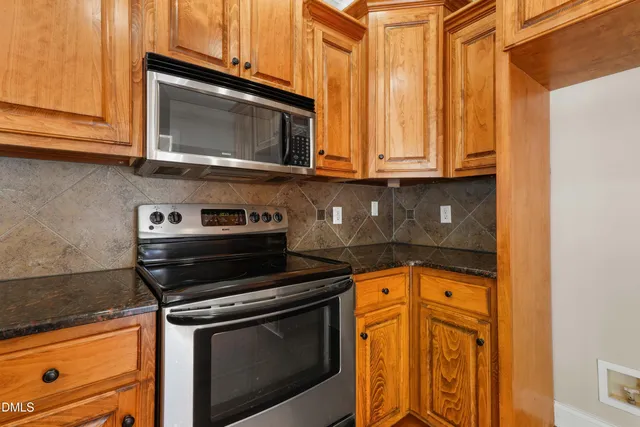 $415,000 | 138 River Knoll Drive, Clayton, NC 27527