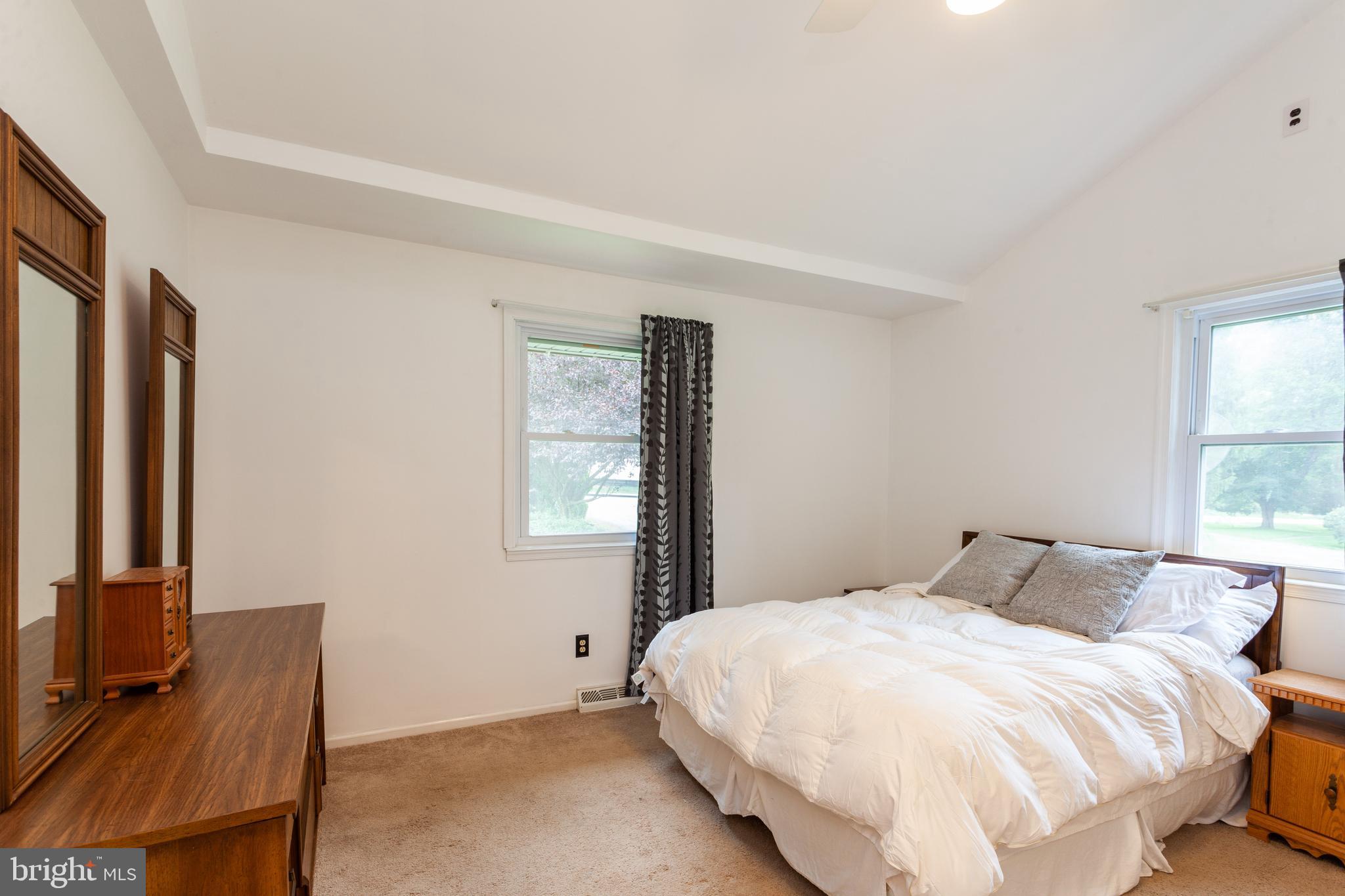 528 Conowingo Road Conowingo, MD 21918 - Photo 14 of 47 Primary bedroom with vaulted ceiling