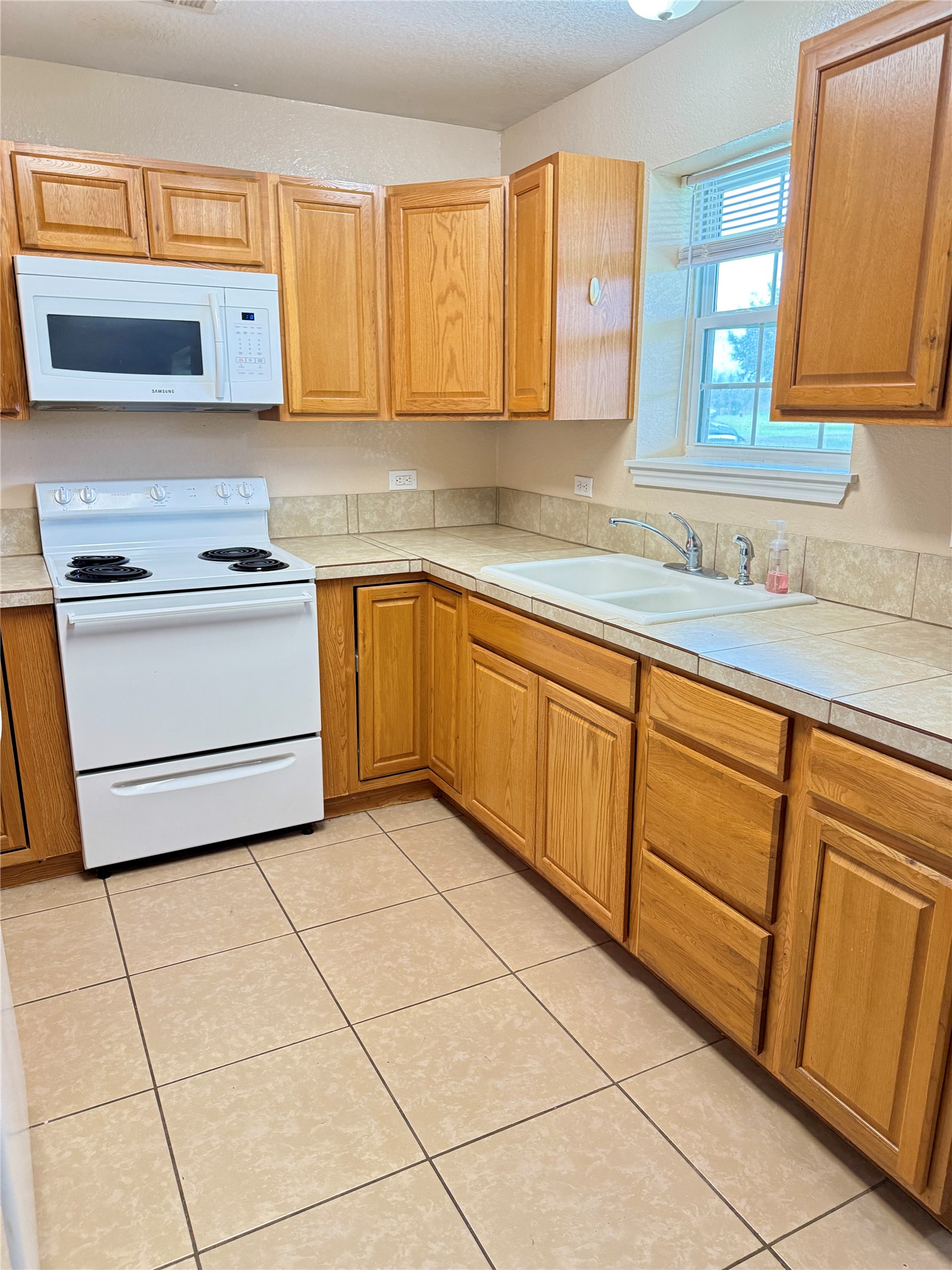 5939 FM 1459 Road Sweeny, TX 77480 - Photo 7 of 15