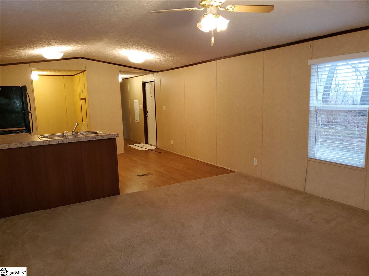 115 Putman Road Simpsonville, SC 29681 - Photo 8 of 11 Gallery Image 8