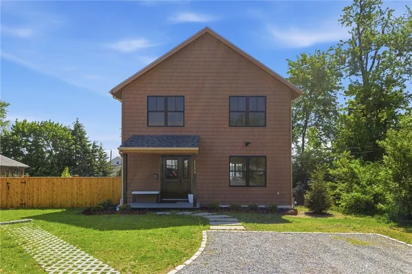 $4,500 | 1124 Narragansett Boulevard, Cranston, RI 02905