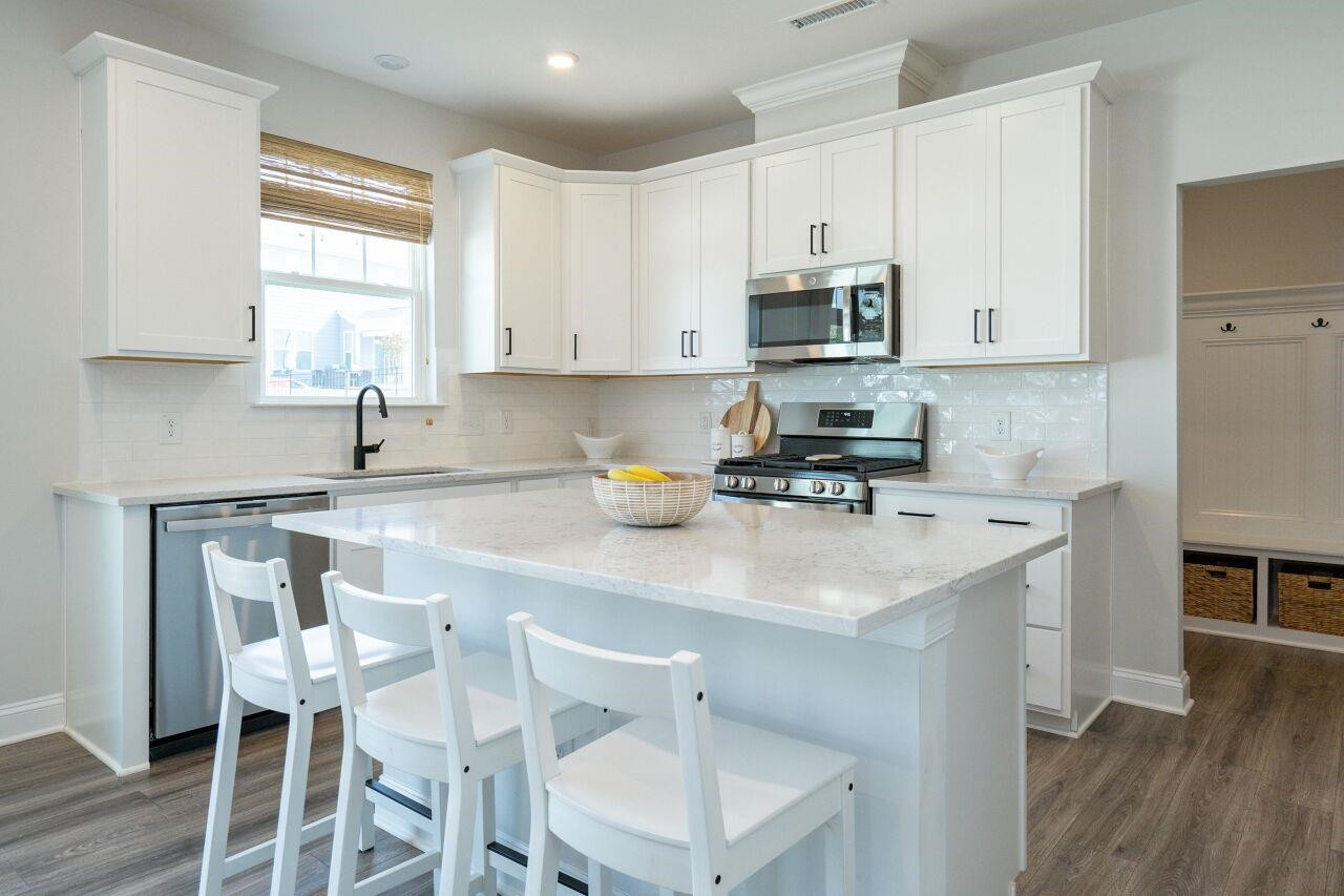 136 Rostova Way Holly Springs, NC 27540 - Photo 12 of 42 Kitchen