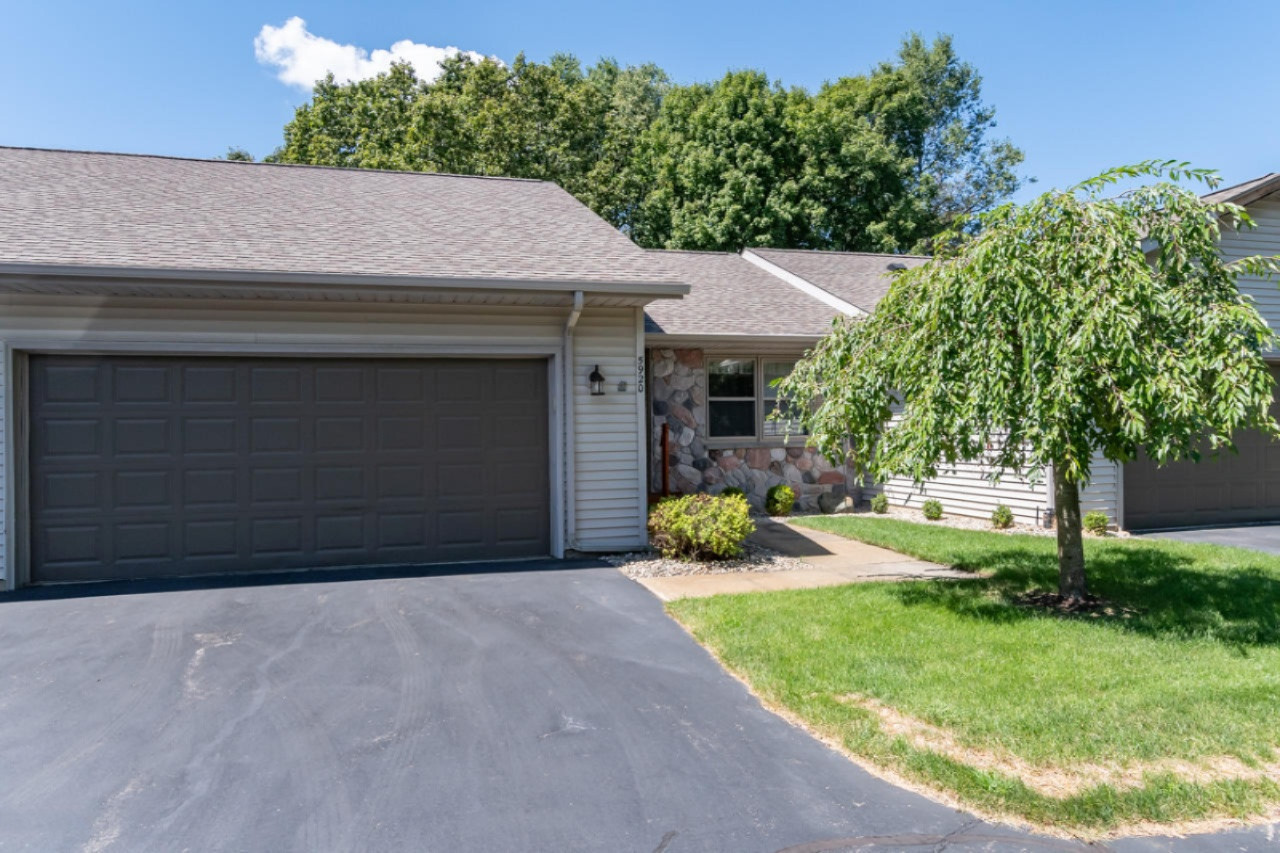 5920 Wood Valley Road Kalamazoo, MI 49009 - Photo 1 of 22 5920 Wood Valley-19