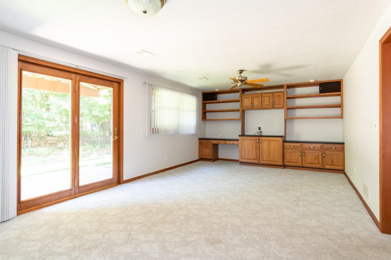 5920 Wood Valley Road Kalamazoo, MI 49009 - Photo 11 of 22 5920 Wood Valley-9
