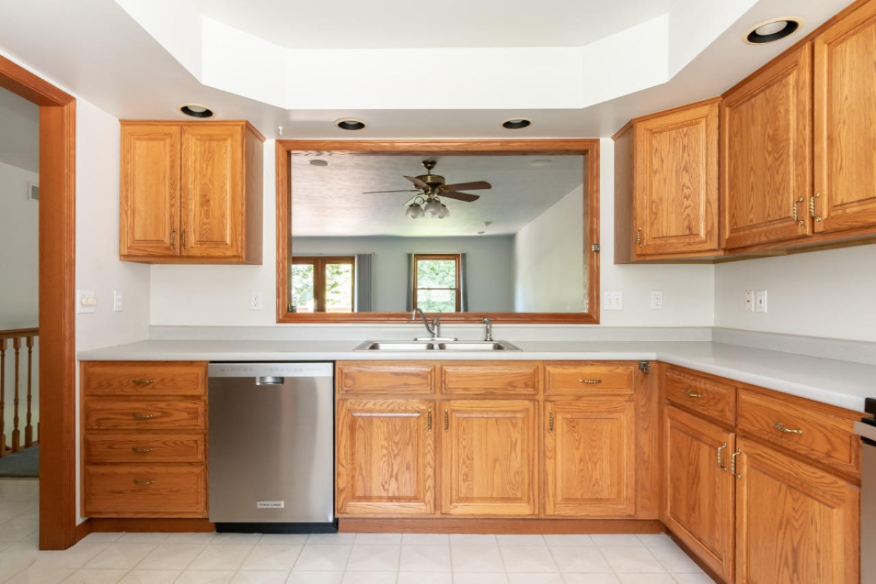 5920 Wood Valley Road Kalamazoo, MI 49009 - Photo 5 of 22 5920 Wood Valley-3