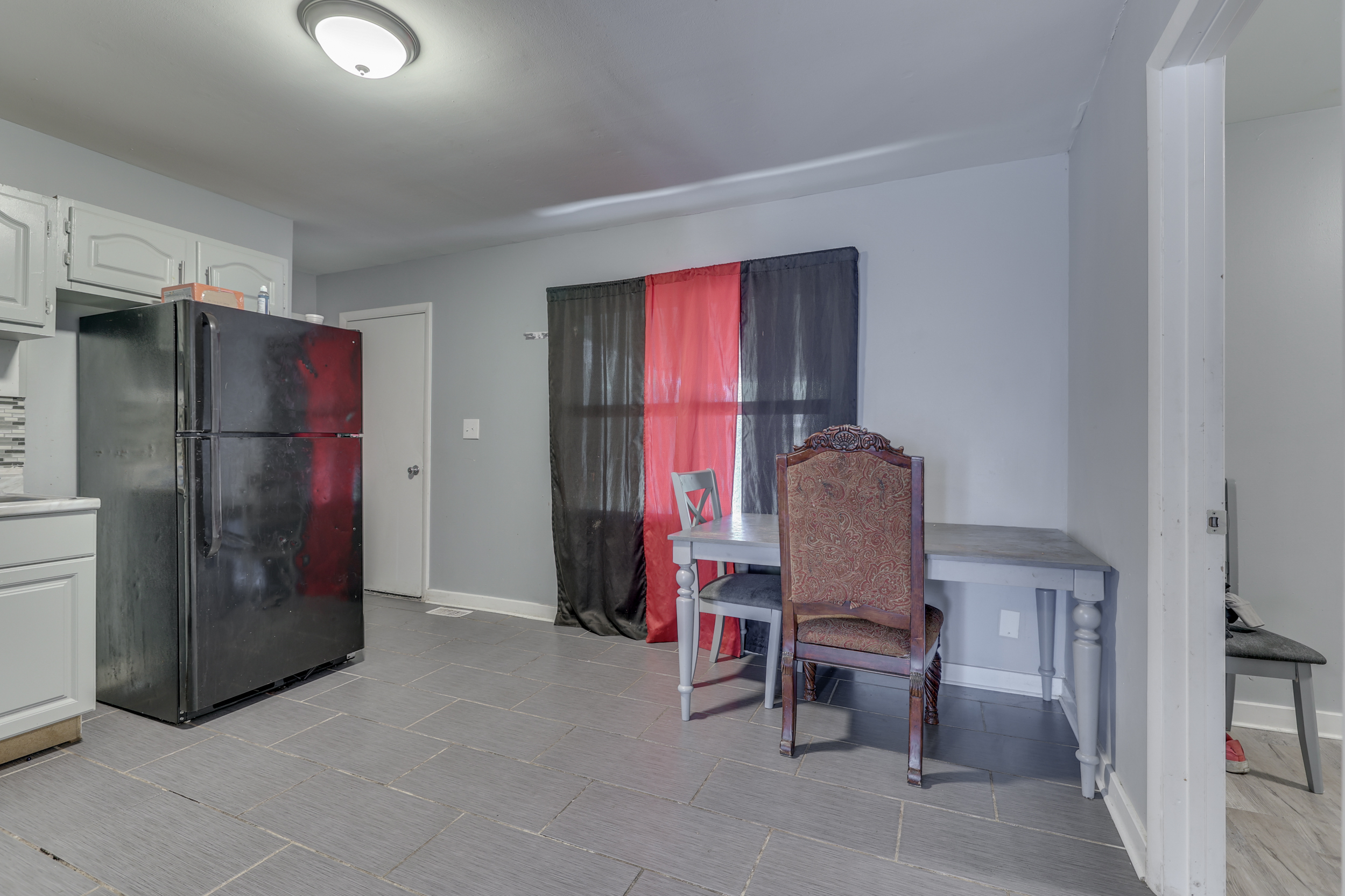 8824 Frontenac Road Indianapolis, IN 46226 - Photo 8 of 35 Gallery Image 8