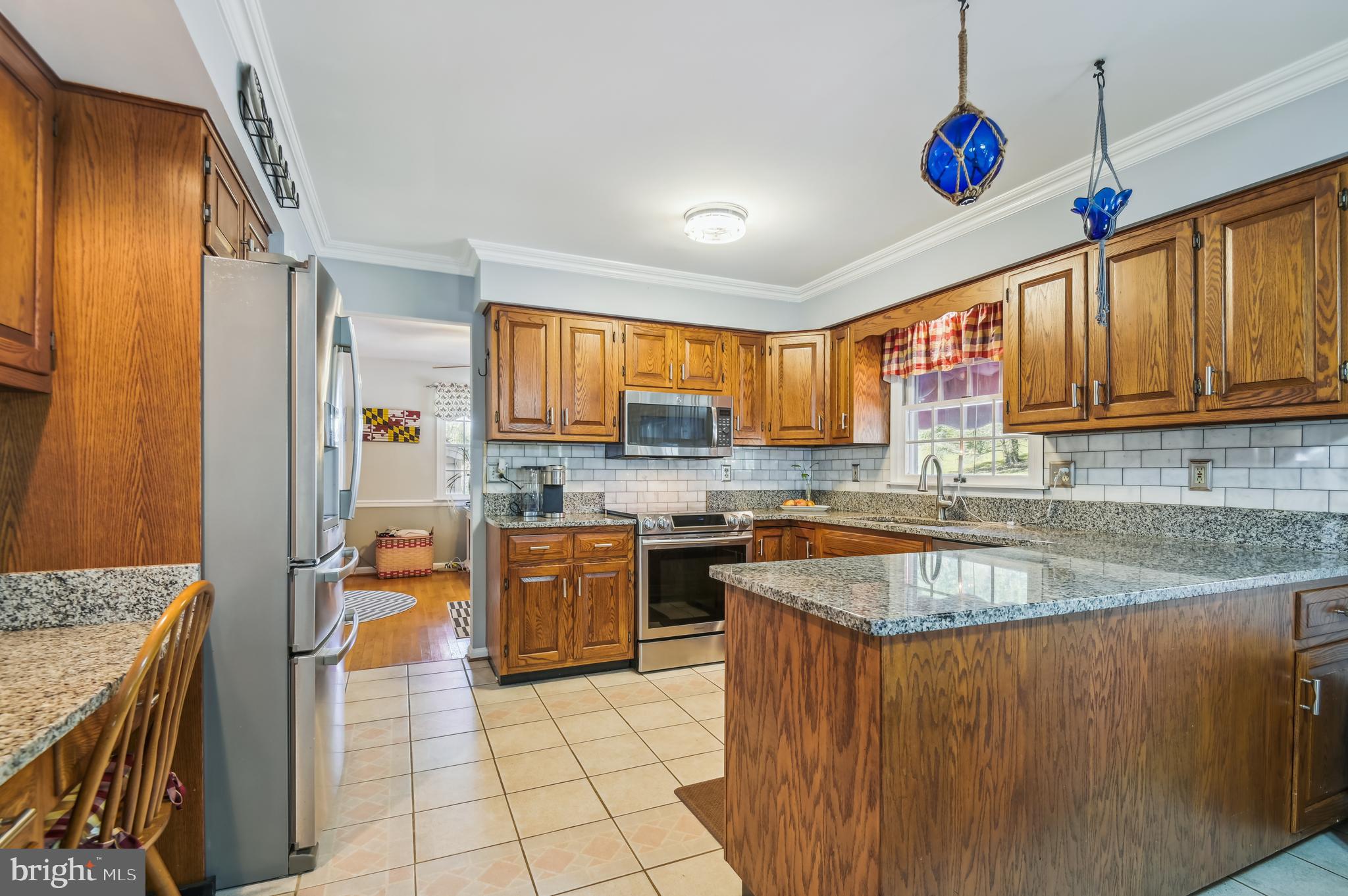 2574 Marston Road New Windsor, MD 21776 - Photo 4 of 46 Kitchen with granite counters