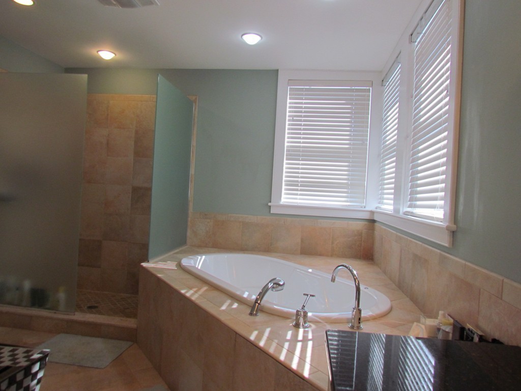 74 Thornton Road Needham, MA 02492 - Photo 18 of 28