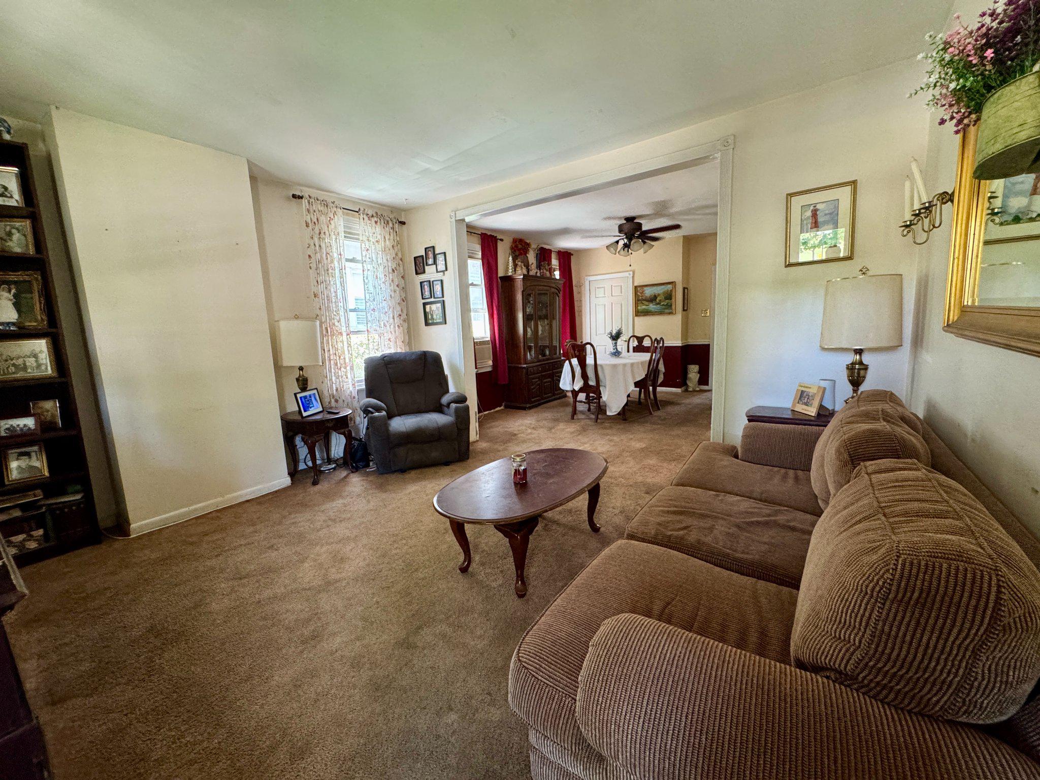 428 Township Line Road Cheltenham, PA 19027 - Photo 5 of 21 Cozy living space with natural light.