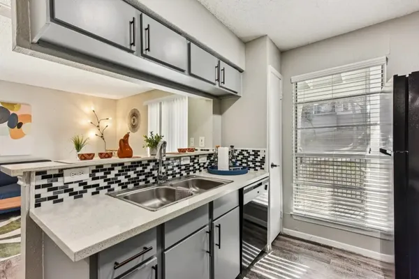 $681 | 2501 Wickersham Lane, Unit 2523, Austin, TX 78741