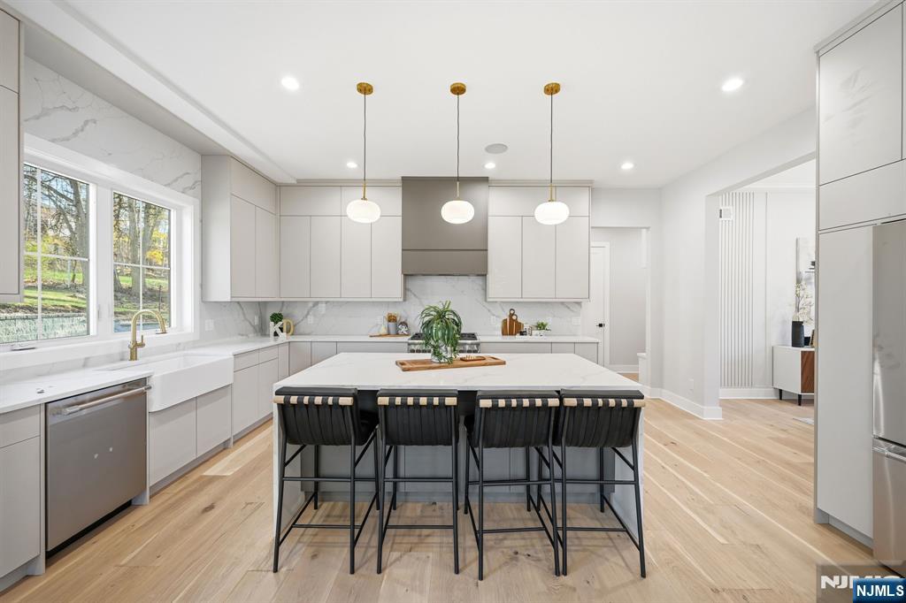 11 Rale Terrace Livingston, NJ 07039 - Photo 11 of 50