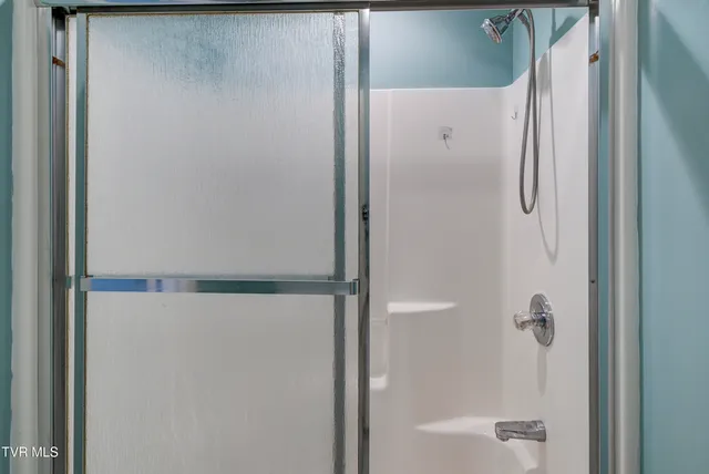 $489,900 | 144 Blue Bird Drive, Johnson City, TN 37601