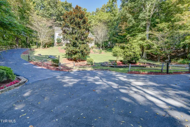 $489,900 | 144 Blue Bird Drive, Johnson City, TN 37601