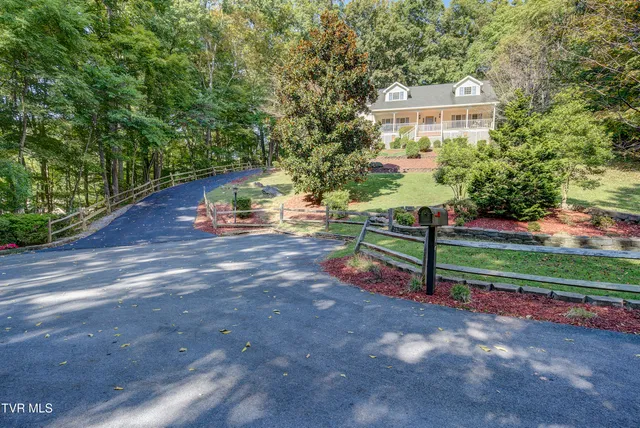 $489,900 | 144 Blue Bird Drive, Johnson City, TN 37601