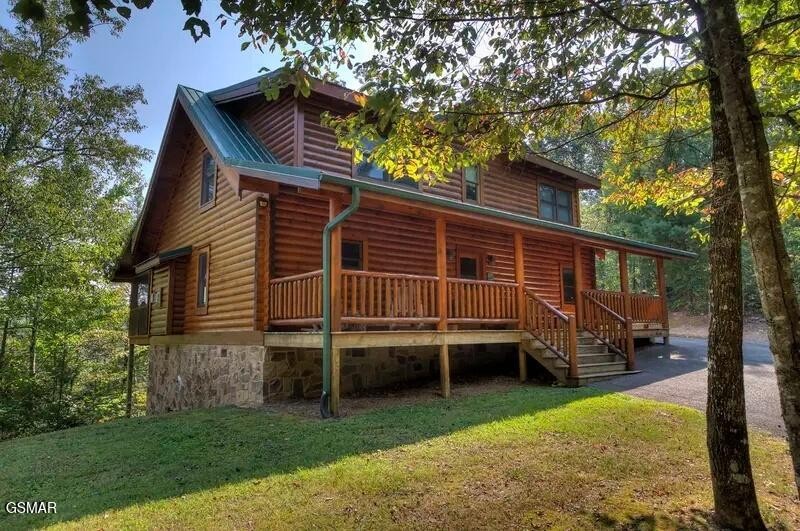 4548 Whetstone Road Sevierville, TN 37862 - Photo 2 of 43 Gallery Image 2