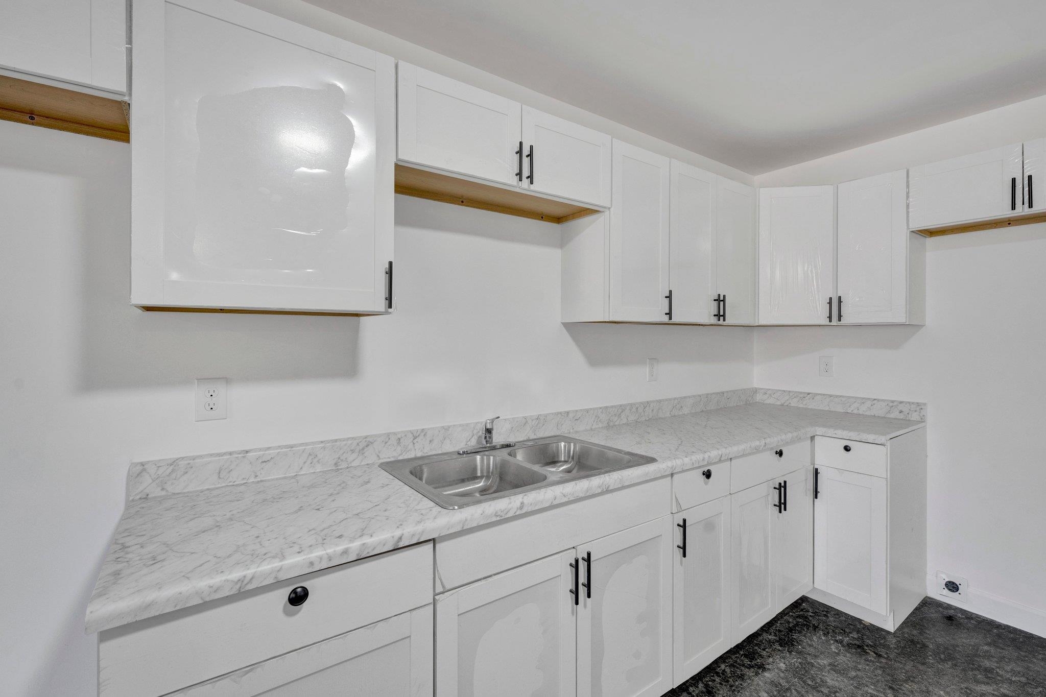 3160 Rochester Road Memphis, TN 38109 - Photo 7 of 13
