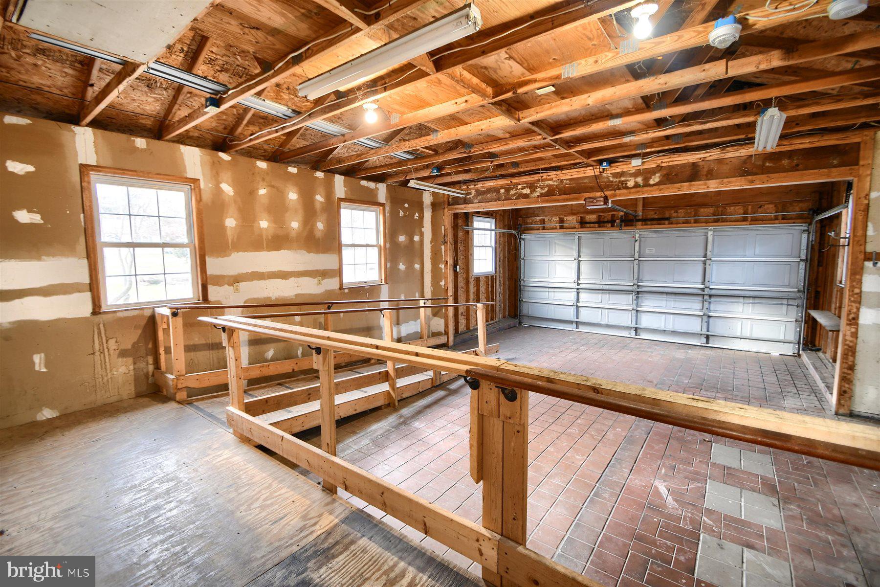 401 Dalton Road Oxford, PA 19363 - Photo 29 of 37 a view of a room with gym equipment