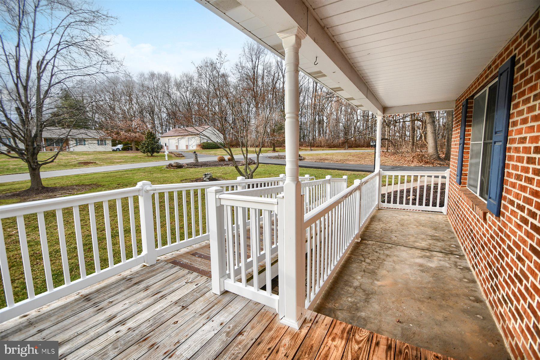 401 Dalton Road Oxford, PA 19363 - Photo 10 of 37 a view of balcony with staircase