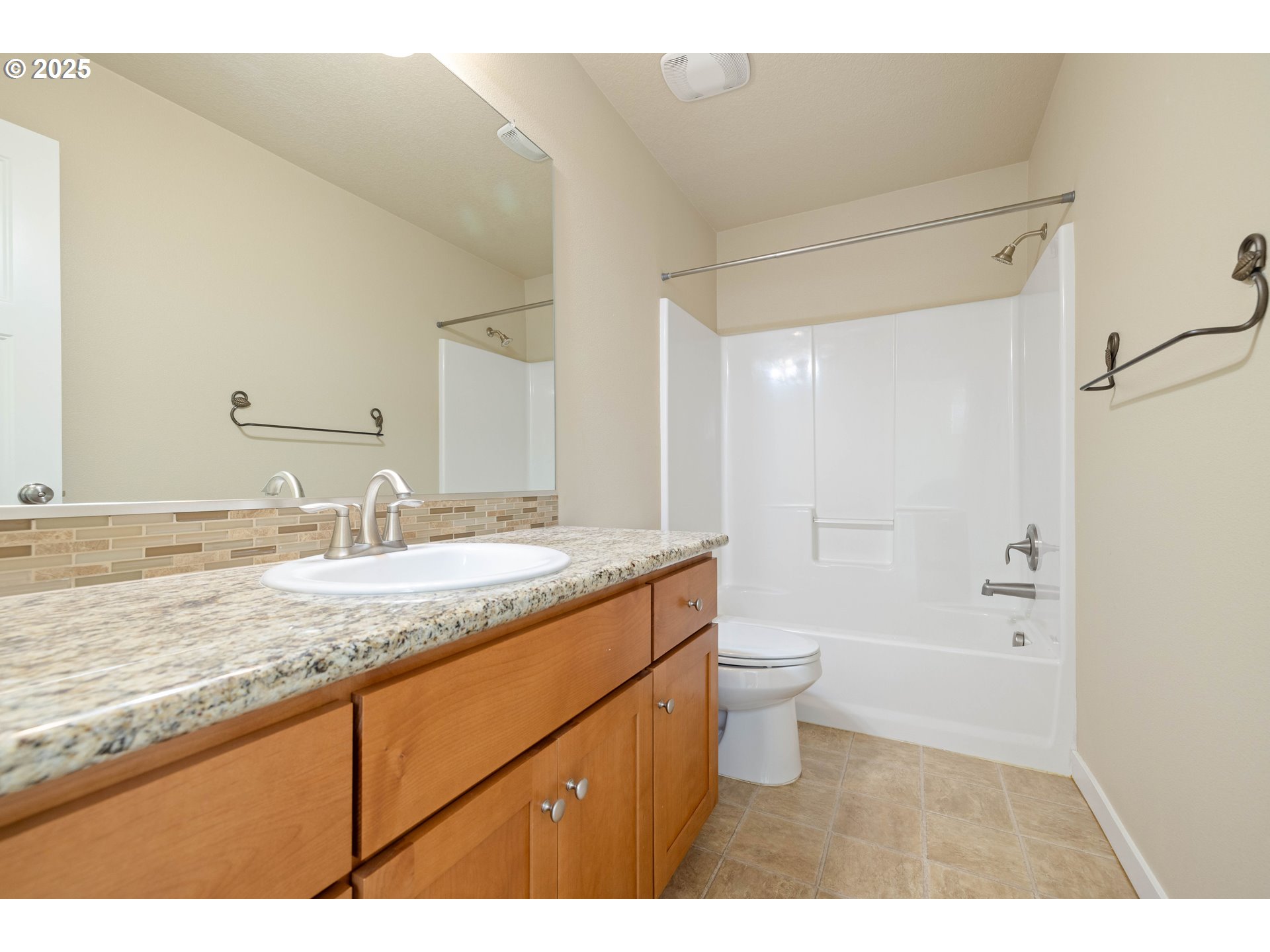 11464 Southwest 96th Avenue Portland, OR 97223 - Photo 24 of 43