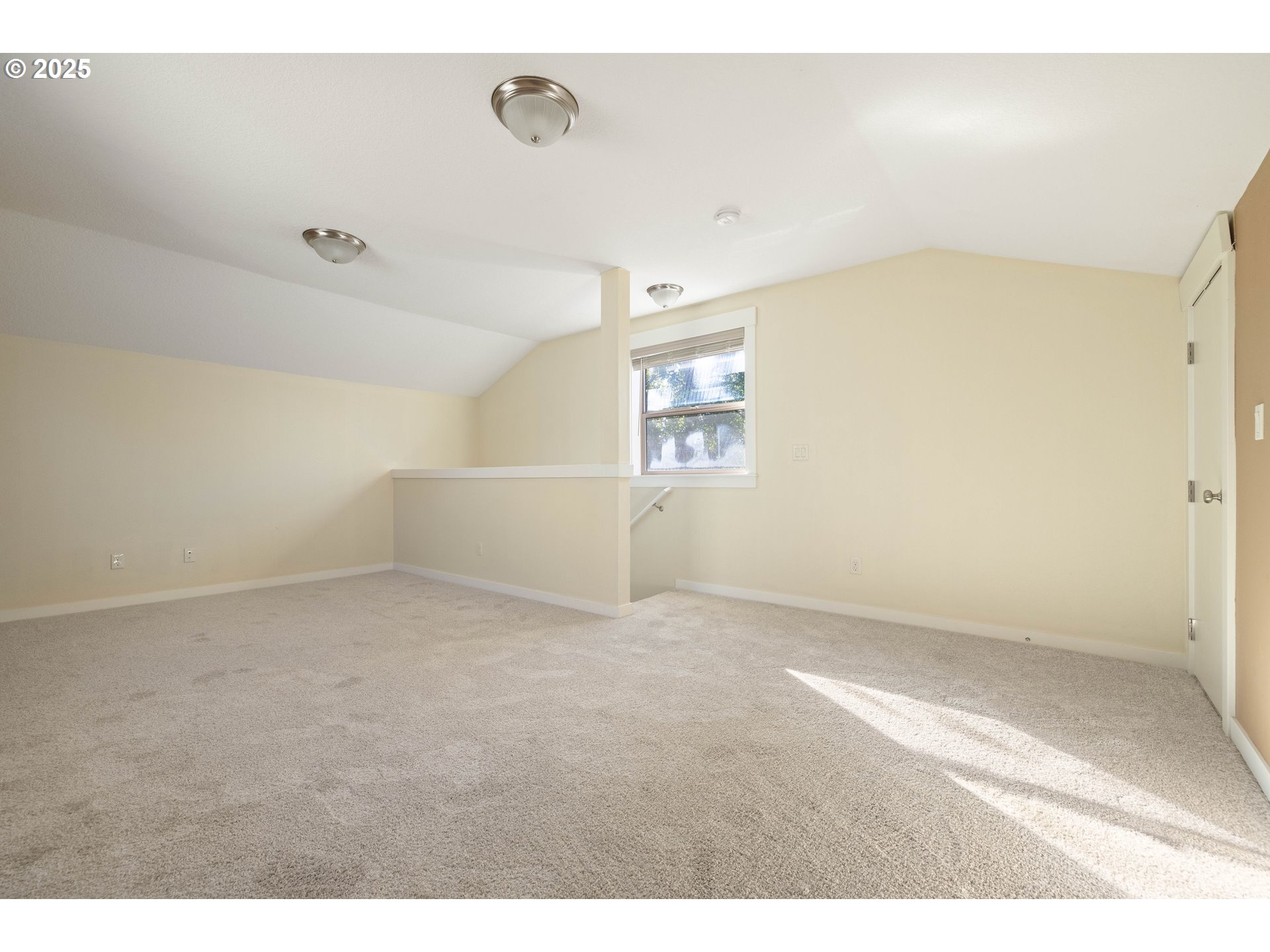 11464 Southwest 96th Avenue Portland, OR 97223 - Photo 27 of 43