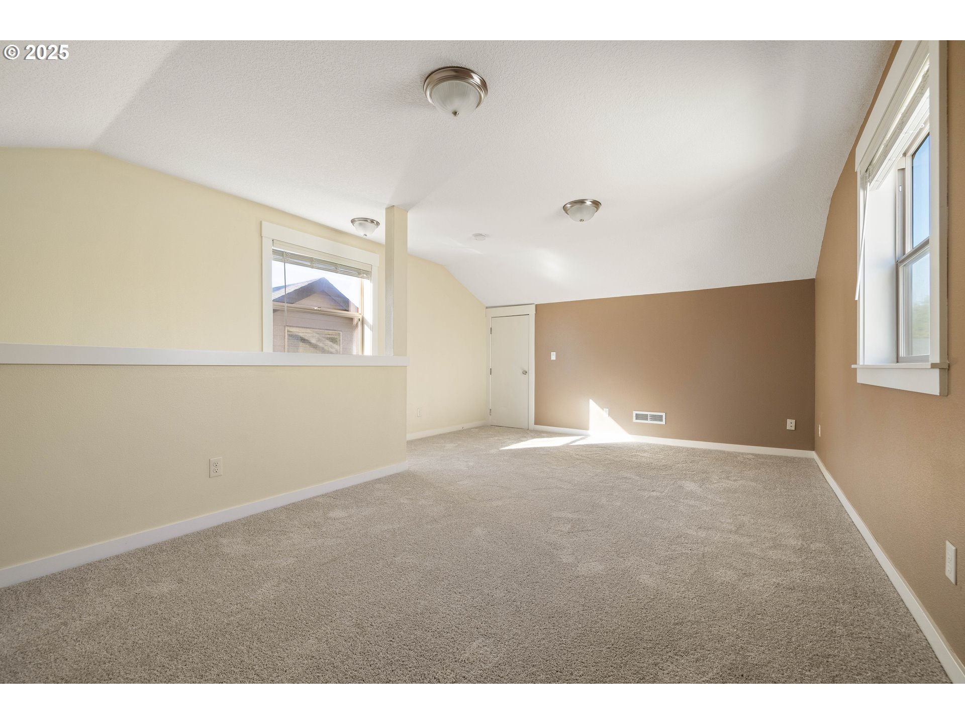 11464 Southwest 96th Avenue Portland, OR 97223 - Photo 28 of 43