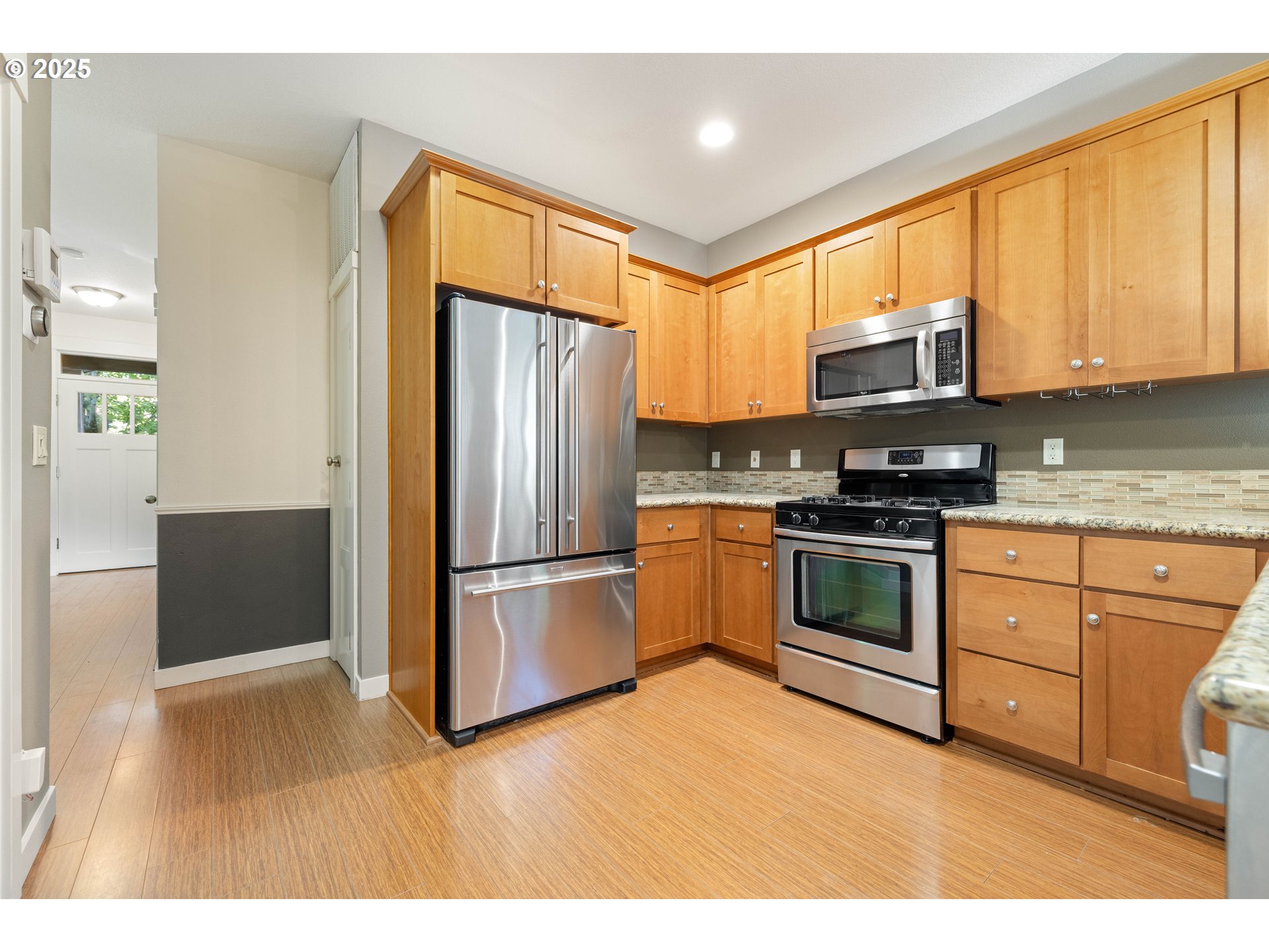 11464 Southwest 96th Avenue Portland, OR 97223 - Photo 9 of 43
