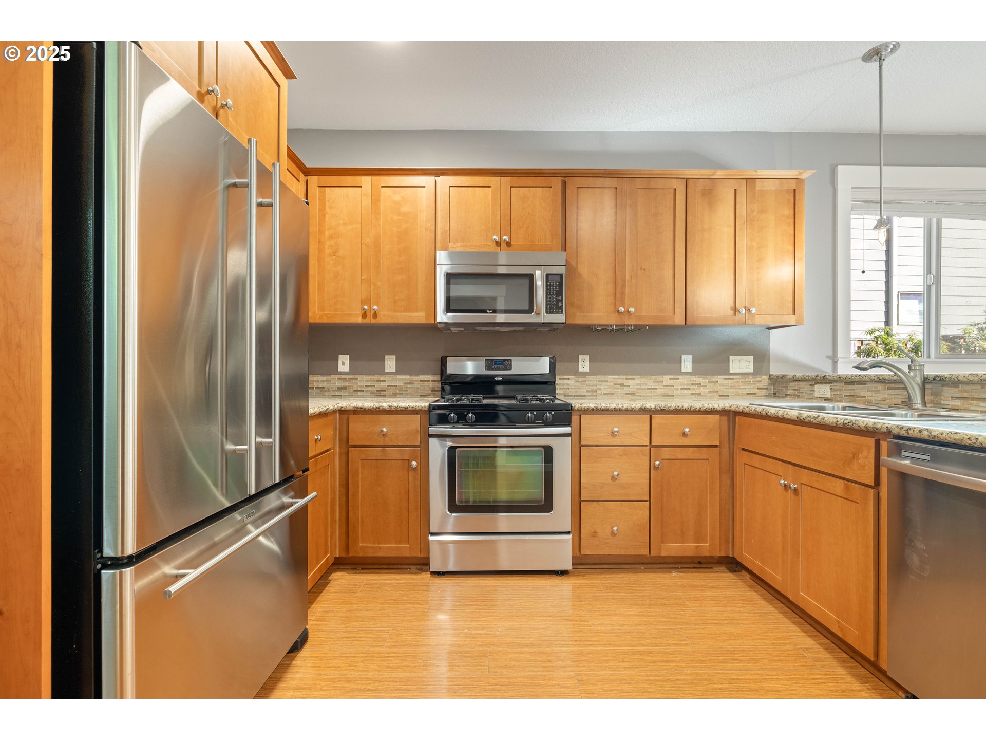 11464 Southwest 96th Avenue Portland, OR 97223 - Photo 10 of 43
