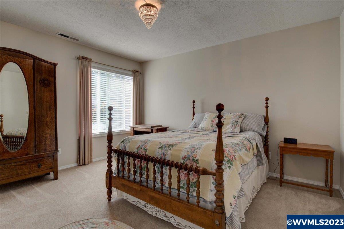 1146 Keystone Loop Northeast Keizer, OR 97303 - Photo 26 of 40 Gallery Image 26