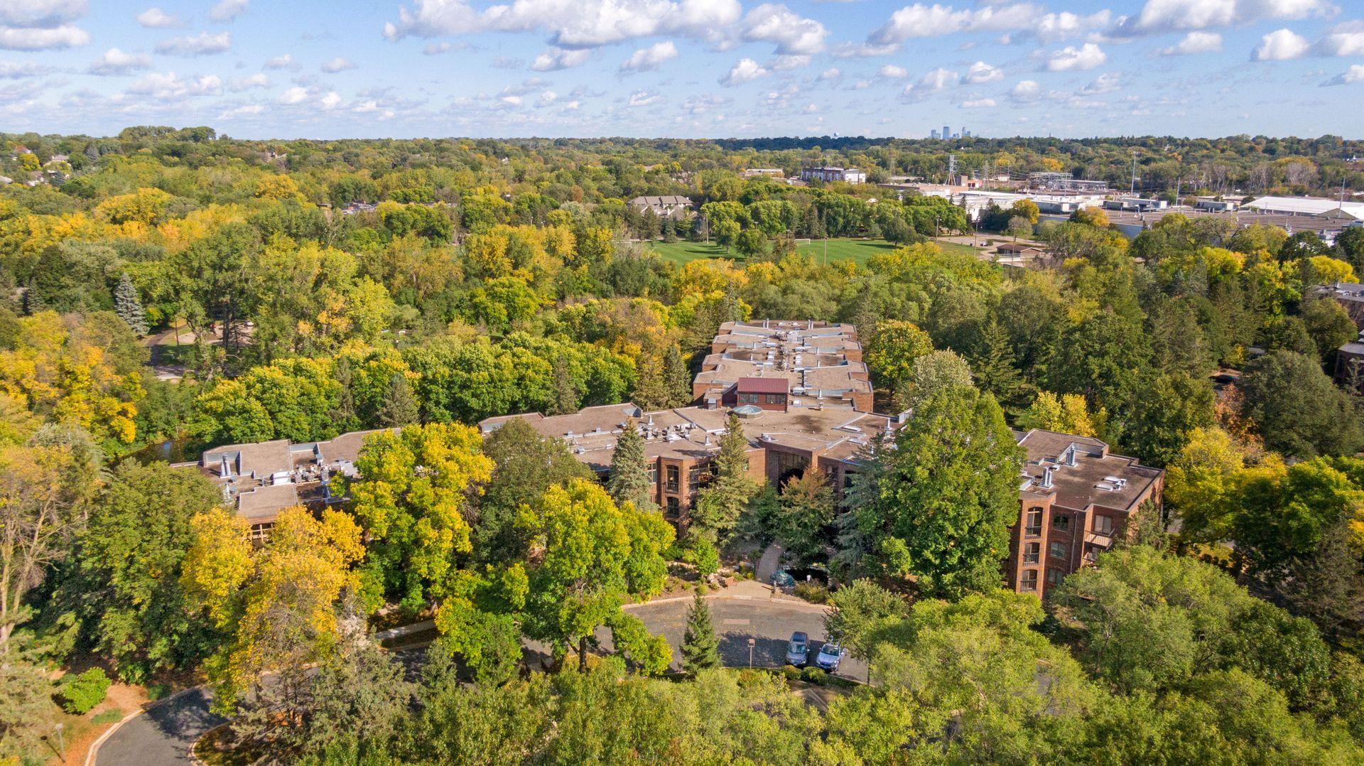 5601 Dewey Hill Road, Unit 210 Edina, MN 55439 - Photo 19 of 70 Gallery Image 19