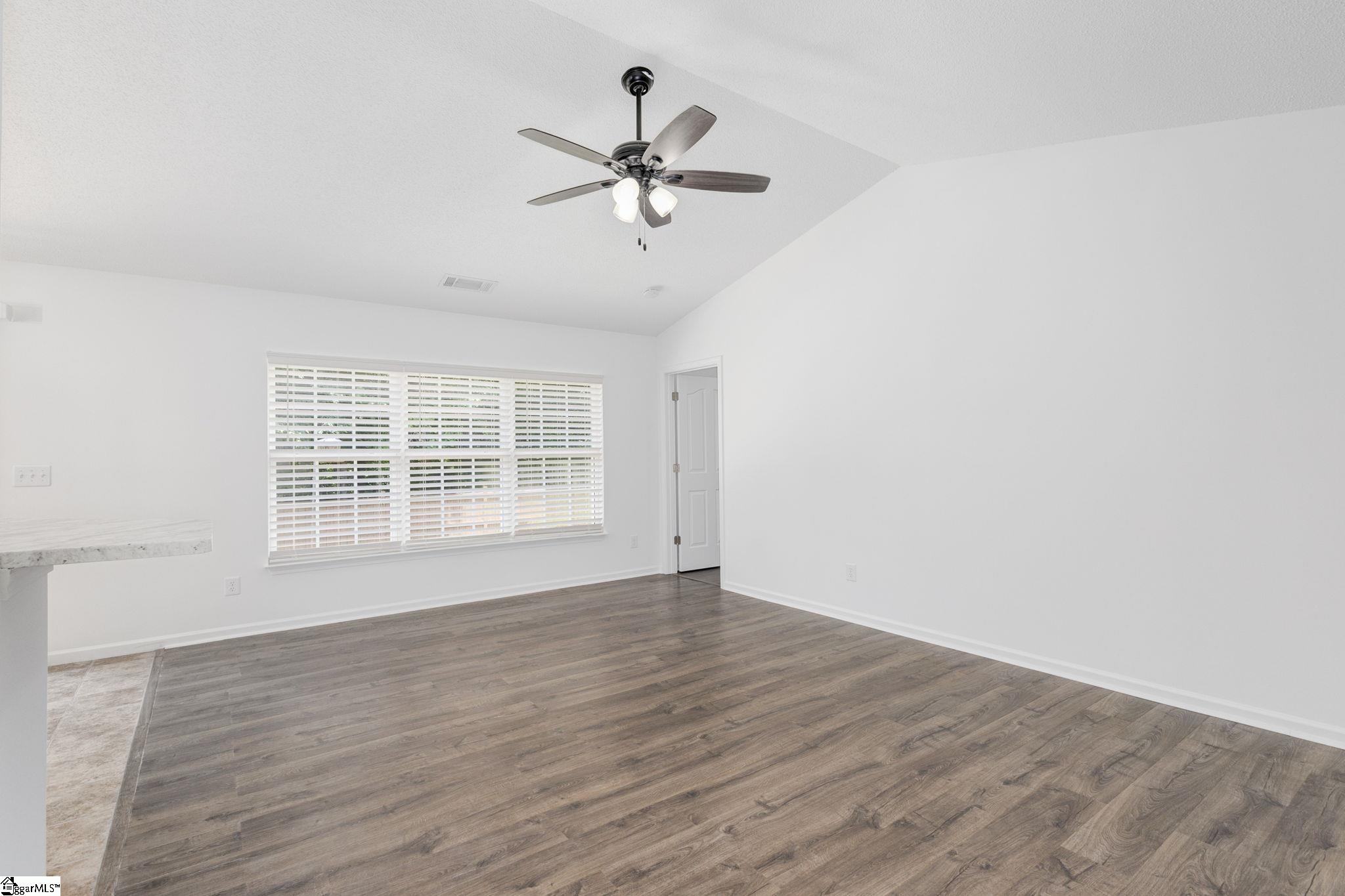 319 Highgate Circle Greer, SC 29650 - Photo 6 of 36