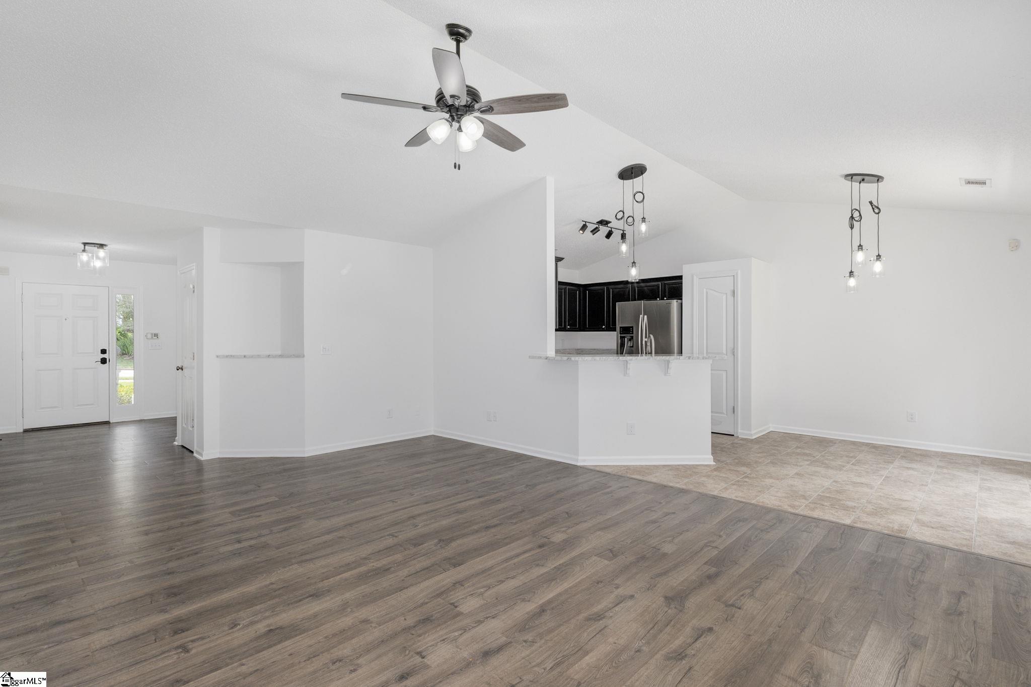 319 Highgate Circle Greer, SC 29650 - Photo 8 of 36