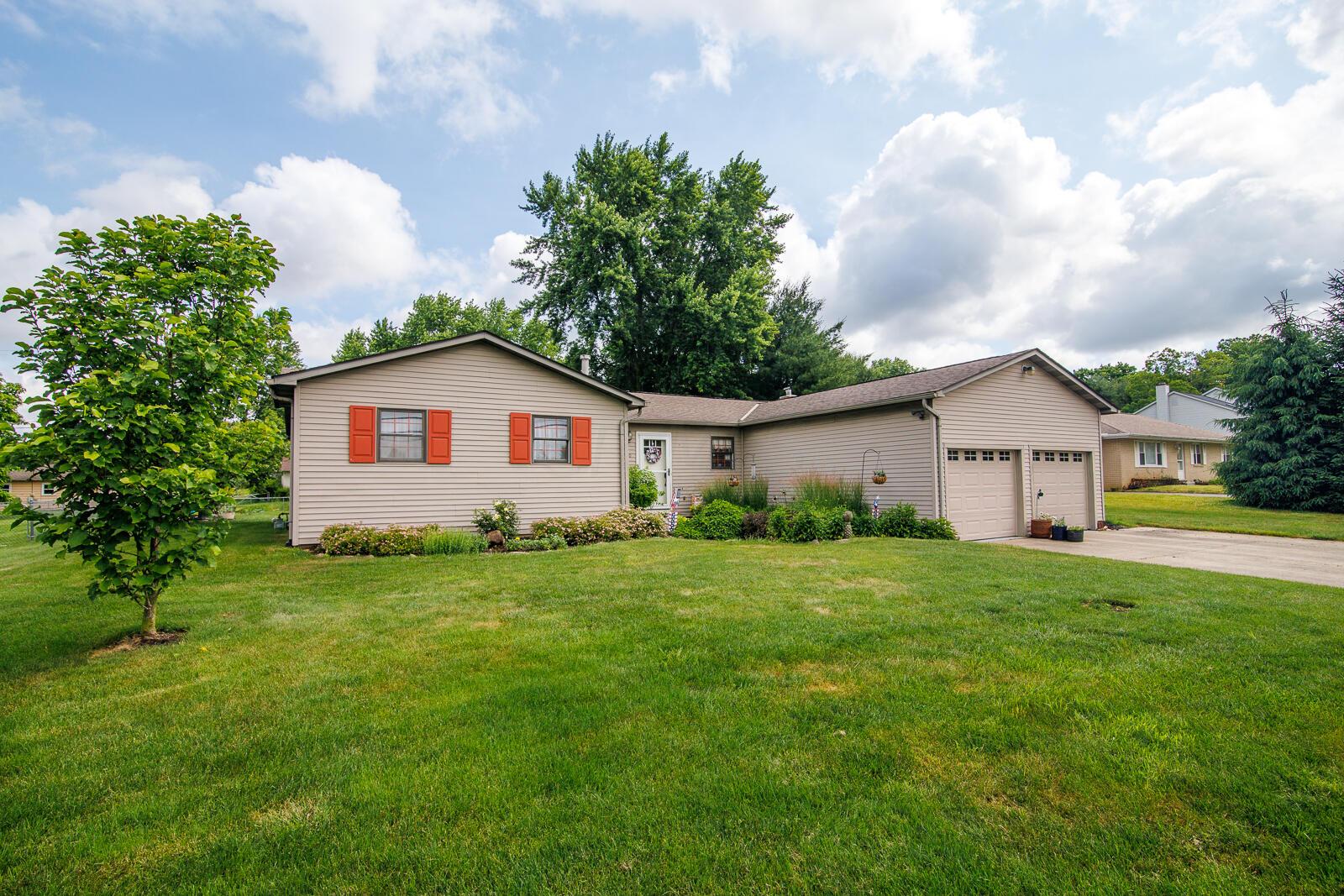 120 Blacks Road Pataskala, OH 43062 - Photo 2 of 35 120 Blacks-37