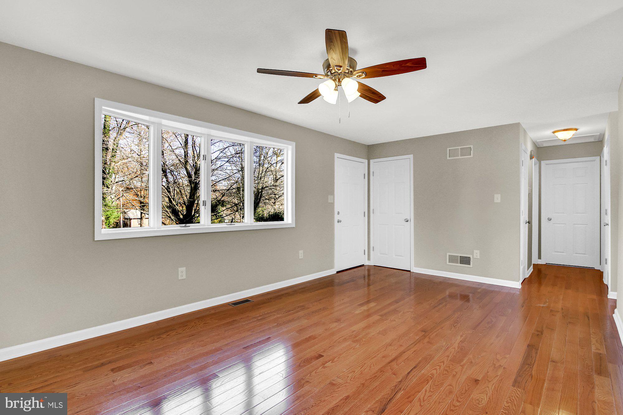 344 Old Chestnut Road Elkton, MD 21921 - Photo 6 of 33 Beautiful Hardwood Flooring LR, Dining & Kitchen