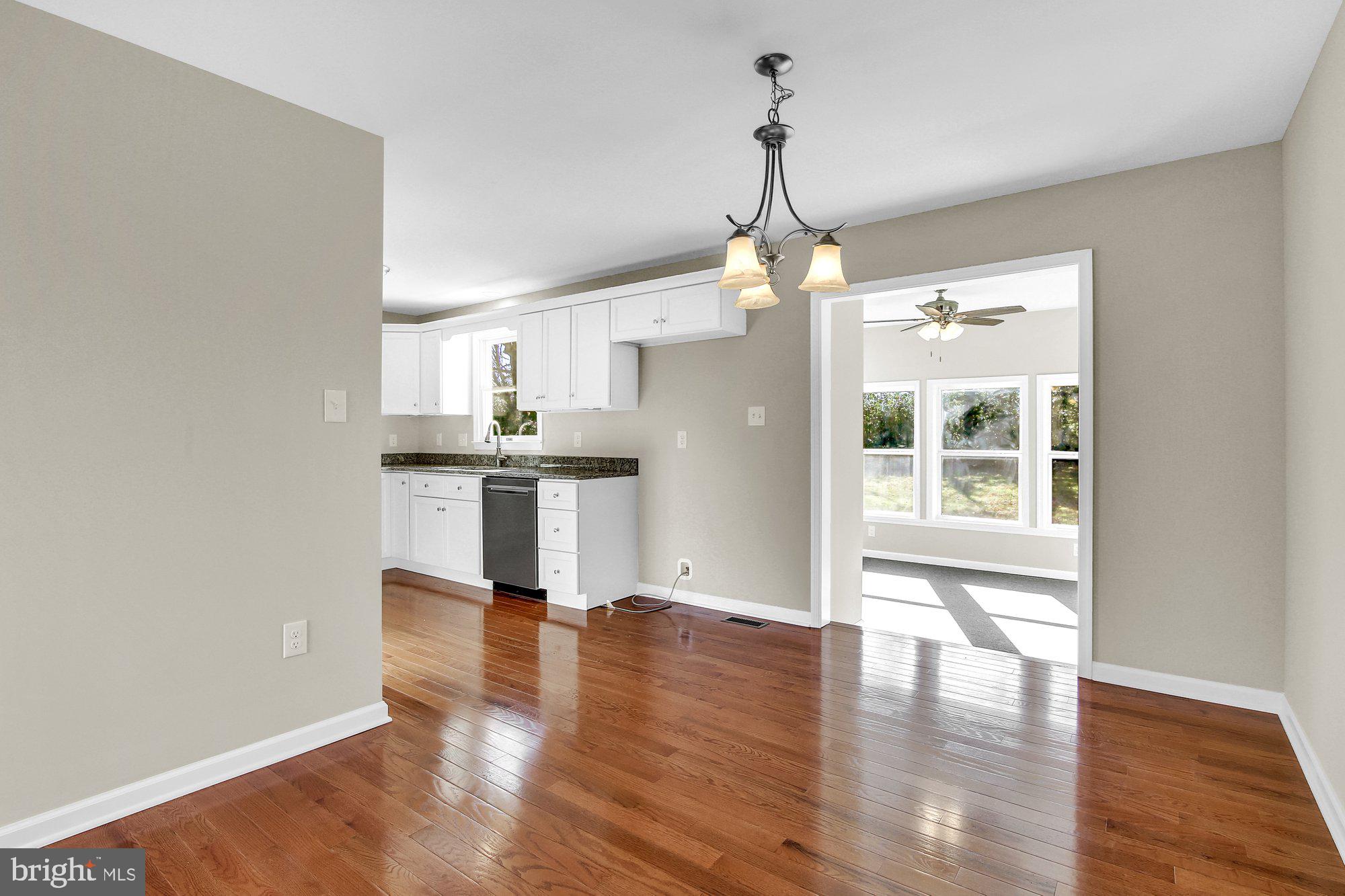 344 Old Chestnut Road Elkton, MD 21921 - Photo 10 of 33 Dining Area for Family Gatherings