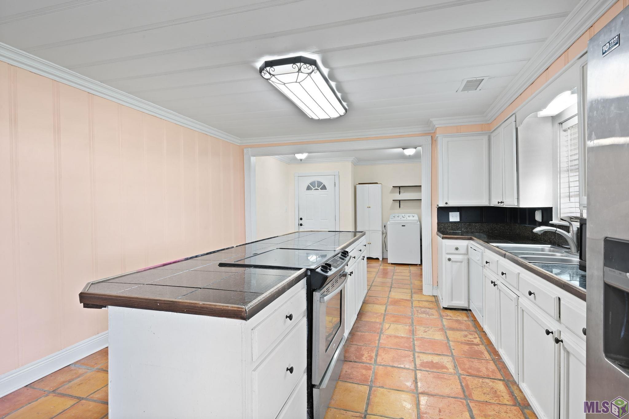 6806 Section Road Port Allen, LA 70767 - Photo 8 of 18 Gallery Image 8