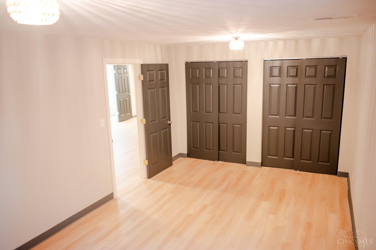 1094 Pamela Road Cincinnati, OH 45255 - Photo 27 of 40 Gallery Image 27