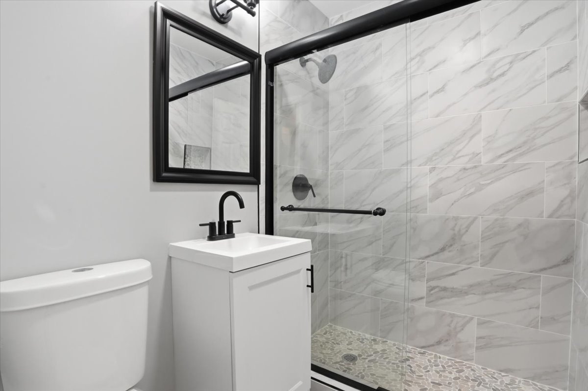 2320 West Cheyenne Road Waukegan, IL 60087 - Photo 11 of 18