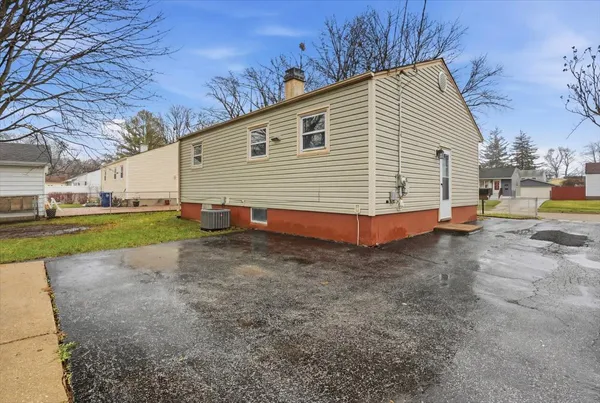 $260,000 | 2320 West Cheyenne Road, Waukegan, IL 60087