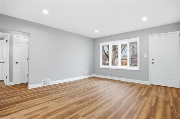 $260,000 | 2320 West Cheyenne Road, Waukegan, IL 60087
