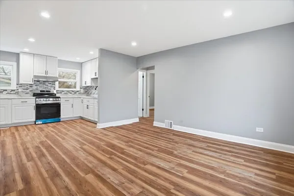 $260,000 | 2320 West Cheyenne Road, Waukegan, IL 60087