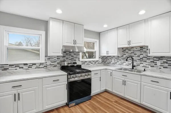 $260,000 | 2320 West Cheyenne Road, Waukegan, IL 60087