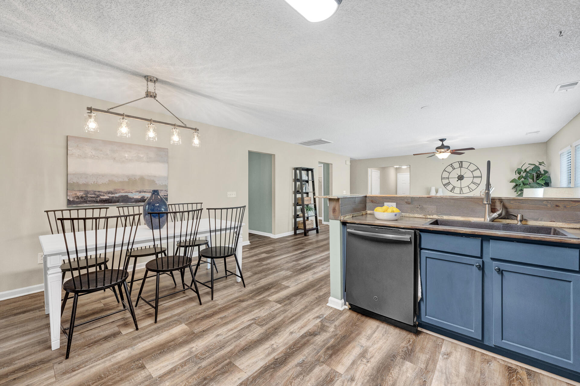 621 State Rd S-8-977 Moncks Corner, SC 29461 - Photo 7 of 27 621Resinwood-08