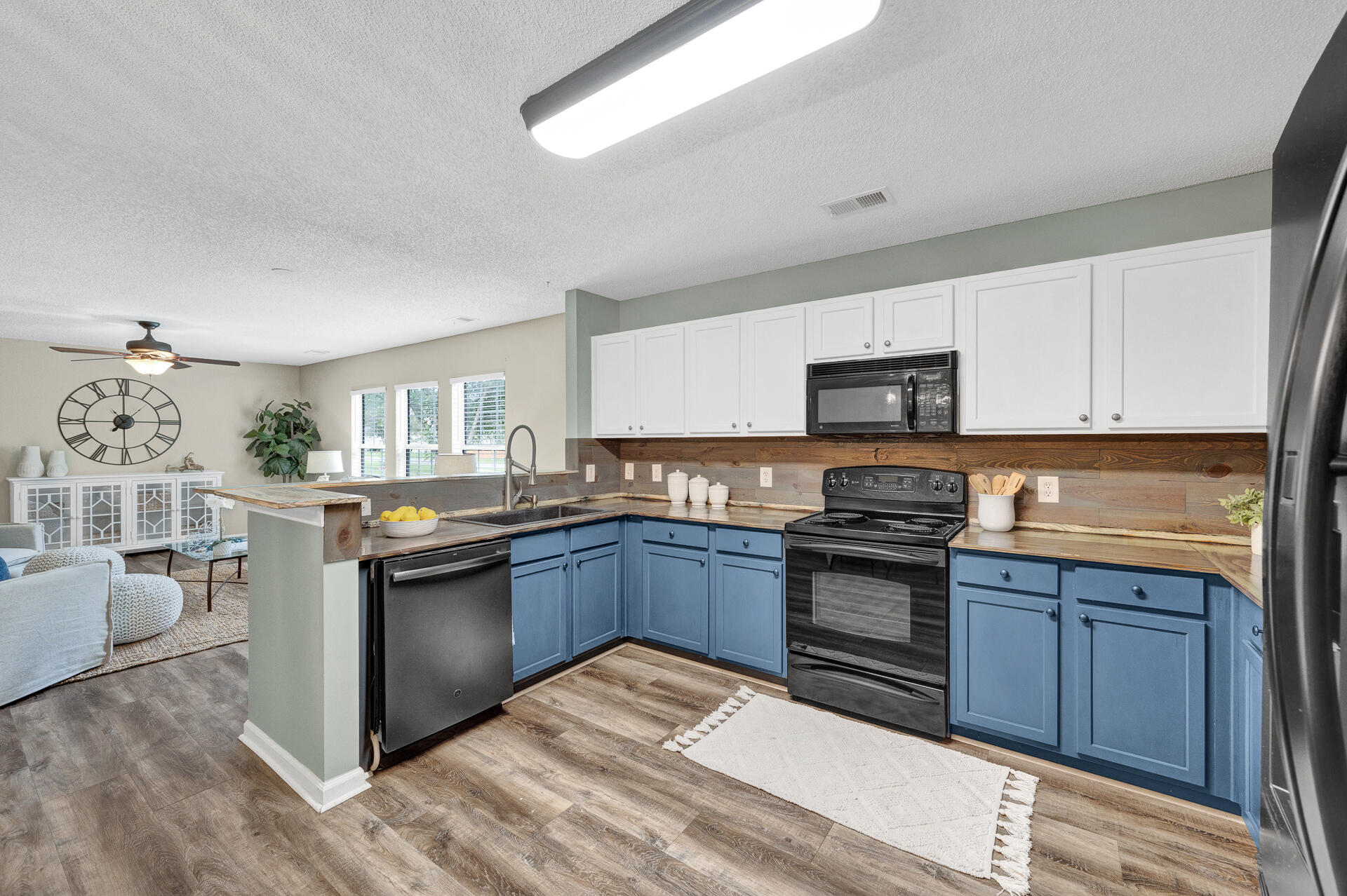 621 State Rd S-8-977 Moncks Corner, SC 29461 - Photo 10 of 27 621Resinwood-10