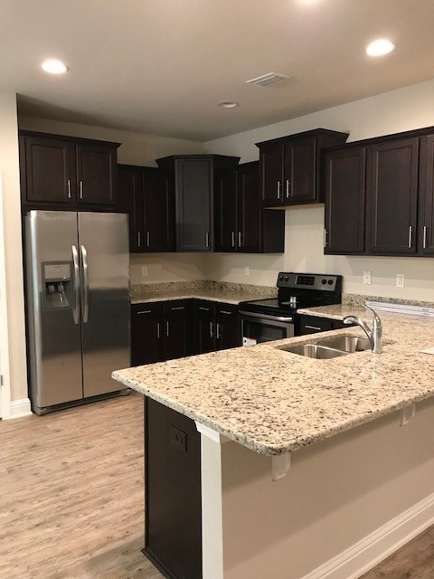 15178 Troon Drive Foley, AL 36535 - Photo 6 of 13 Kitchen