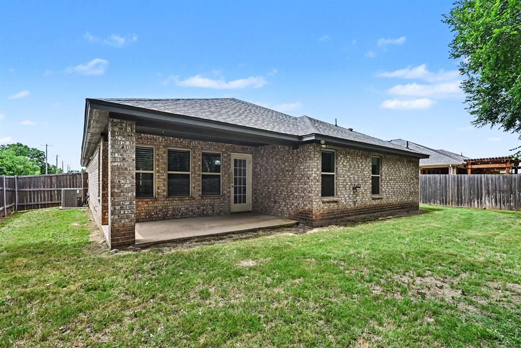 977 Sam Street Springtown, TX 76082 - Photo 29 of 30