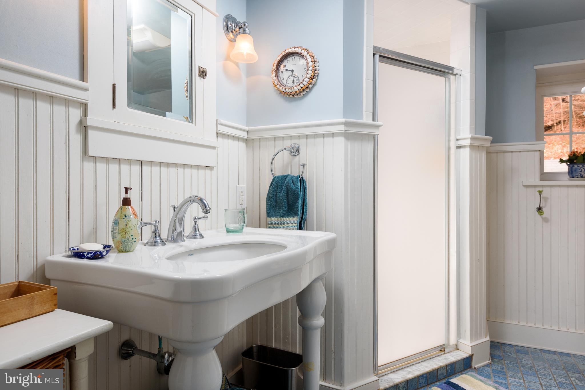 1140 Old Ford Road Huntingdon Valley, PA 19006 - Photo 19 of 25 Hall Bath