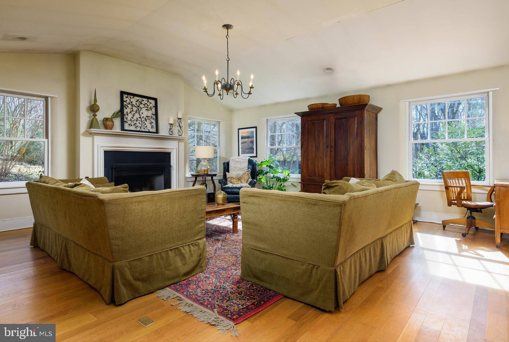 1140 Old Ford Road Huntingdon Valley, PA 19006 - Photo 5 of 25 Great room
