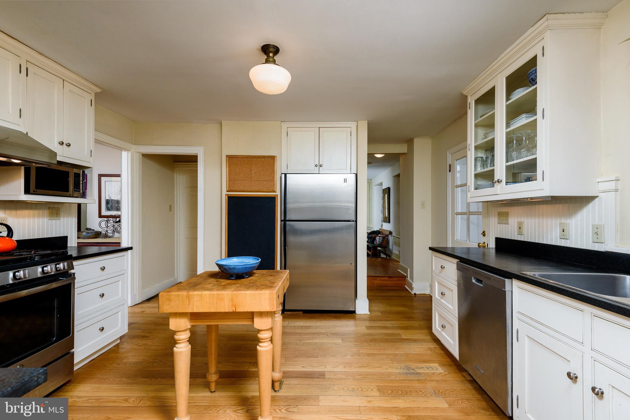 1140 Old Ford Road Huntingdon Valley, PA 19006 - Photo 8 of 25 Kitchen