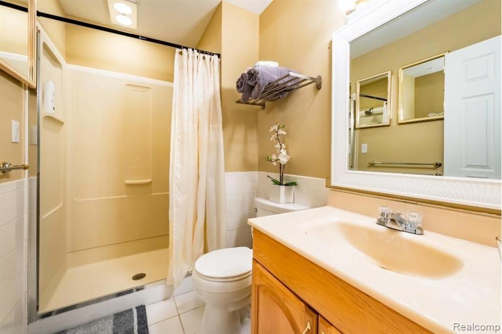 2260 Nixon Road Ann Arbor, MI 48105 - Photo 17 of 51